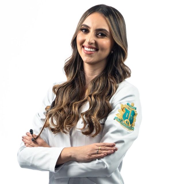 Amanda Cristina Tavares, Médico clínico geral Guarulhos