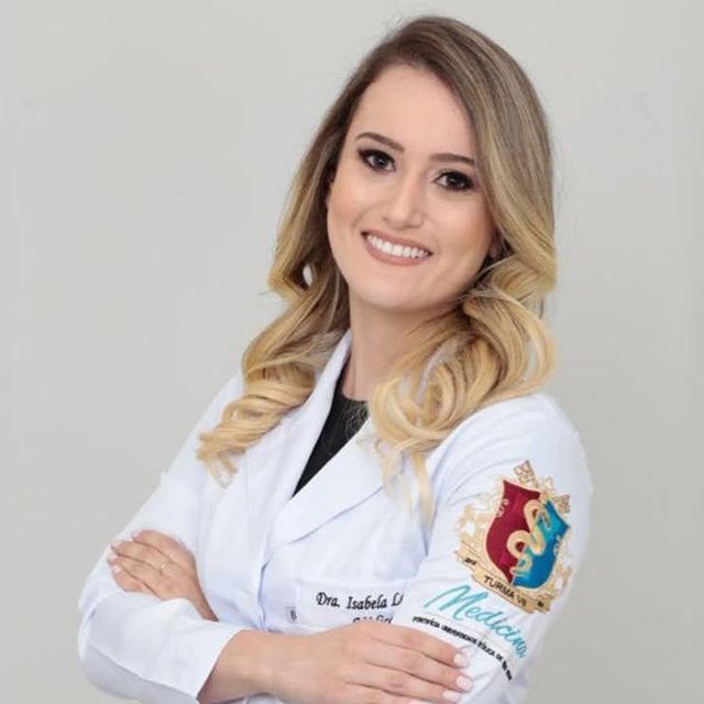 Isabela Lopes, Especialista em Clínica Médica Belo Horizonte