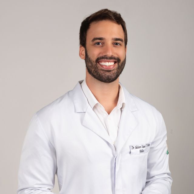 Idelson Viana Fernandes Neto, Médico clínico geral Goiânia