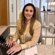 Aline Somacal, Dermatologista Curitiba