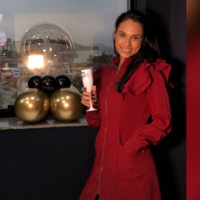 Camila Dias Amengual ., Dentista São Vicente