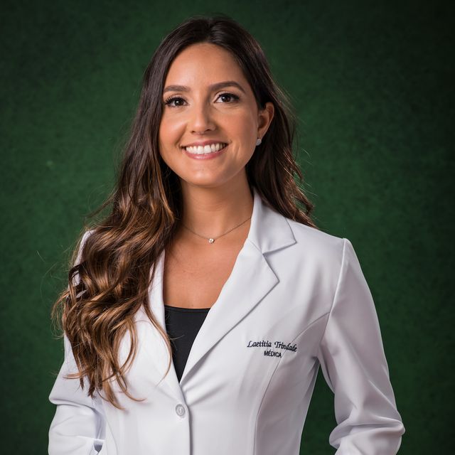 Laetitia Trindade, Ginecologista Porto Alegre