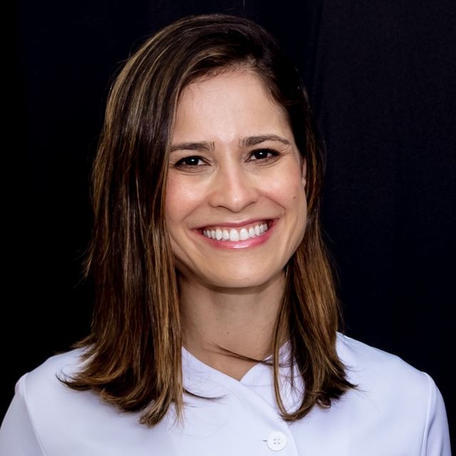 Carolina Vivan, Dentista São Paulo