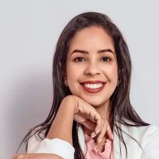 Dra. Lara Karina Soares Oliveira