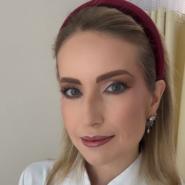 Nina de Oliveira e Oliveira