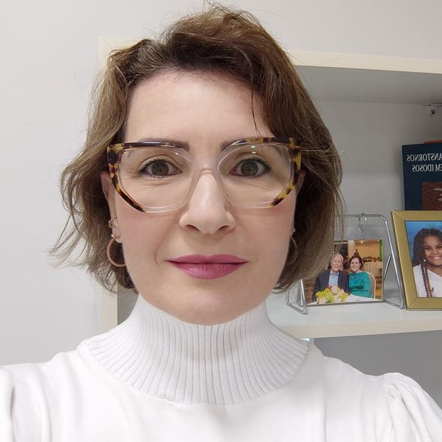 Cristiana Zago Rocha Lé Visa, Geriatra Vila Velha