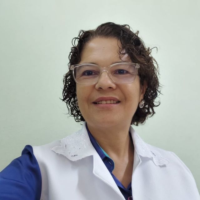 Monica Do Nascimento Fonseca, Especialista em Diagnóstico por imagem Volta Redonda