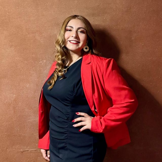 Amparo Saavedra Carrasco, Psicólogo Nacimiento