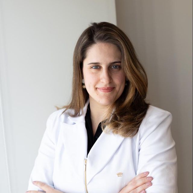 Eloá  Rondi Bórnea Miura, Endocrinologista pediátrico Osasco