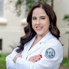 Dra. Isis De Vito Izzo Ferreira