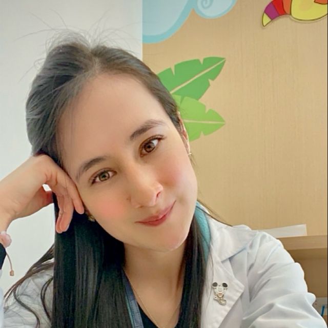 Alejandra Perdomo Menjura, Pediatra Bogotá