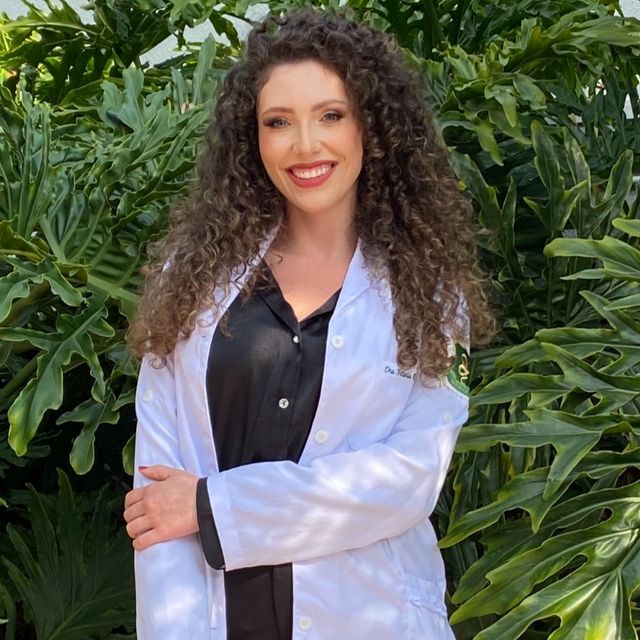 Vitória Miranda Cardoso de Moraes, Especialista em Clínica Médica São Paulo