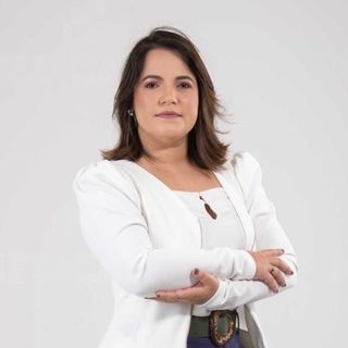 Dra. Lívia Monteiro Lyra