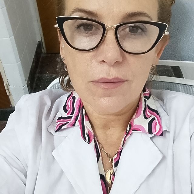 Magdalena Louge, Psiquiatra Olavarría