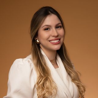 Dra. Gabriela Lemos