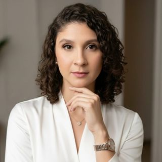  Mayana Torres