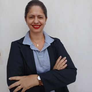 Ampliar imagem: Pollyanna Sela, Terapeuta complementar Londrina