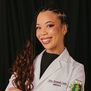 Dra. Amanda Costa