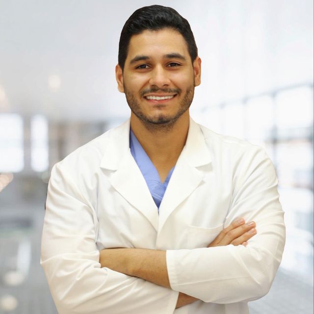 Iván Porto Puerta, Cirujano maxilofacial Rionegro