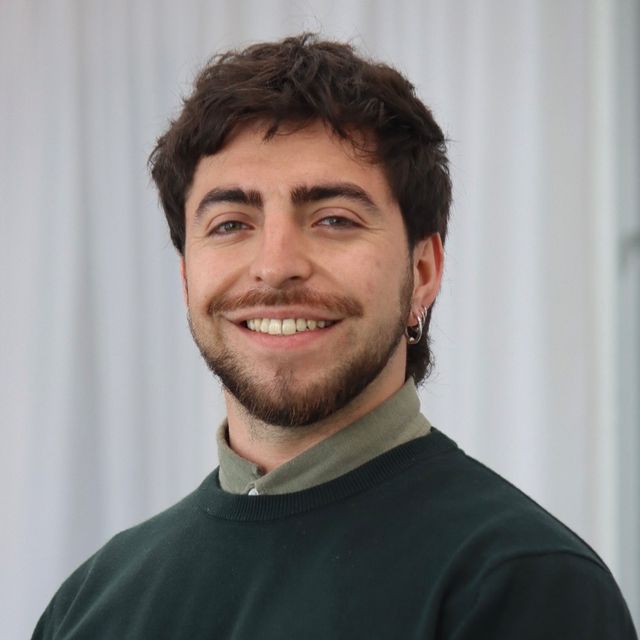 Luciano  Román Celedón, Psicólogo Santiago