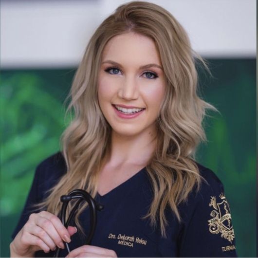 Deborah Helou Freitas Bastos, Dermatologista Goiânia