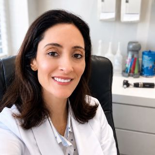 Flávia  Araujo Pereira de Moares Lopes, Otorrino Rio de Janeiro