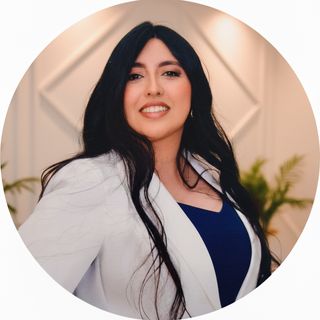 Acercar imagen: Sandra Milena Cuevas Hernandez, Especialista en Medicina Familiar Bogotá