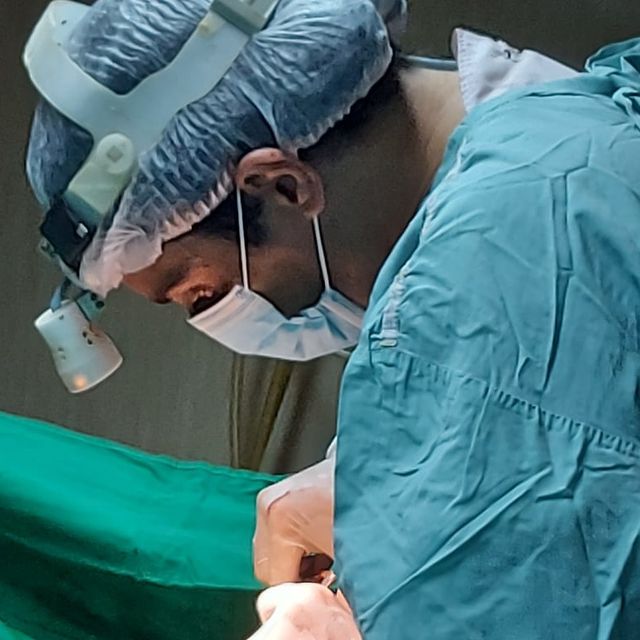 Alejandro Leone, Dermatólogo Vicente López