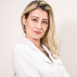 Ampliar imagem: Aline Navarro, Dermatologista Barueri