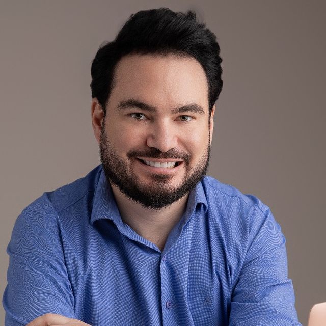 Maxiel Ferrari, Psiquiatra Vitória