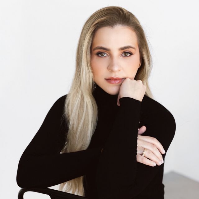 Jessica Scherer Dagostini, Dermatologista Curitiba