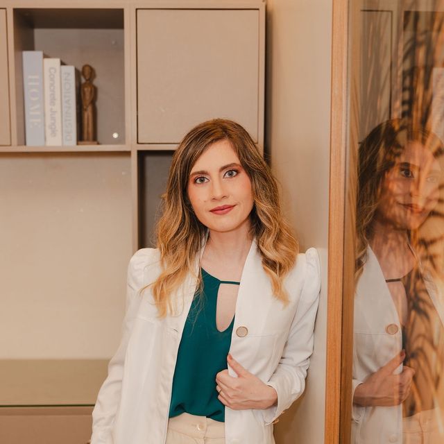 Taina  Athayde Uritz, Endocrinologista Porto Alegre