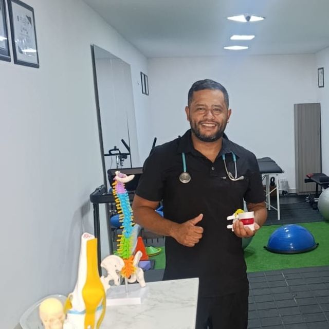 José Alexander, Fisioterapeuta Medellín