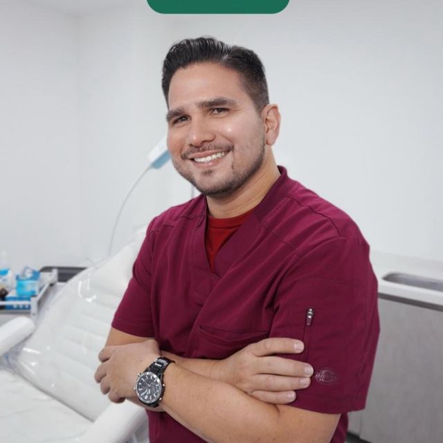 Miguel Angel Sanchez, Médico general Bello