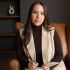 Dra. Júlia De Freitas Ramos