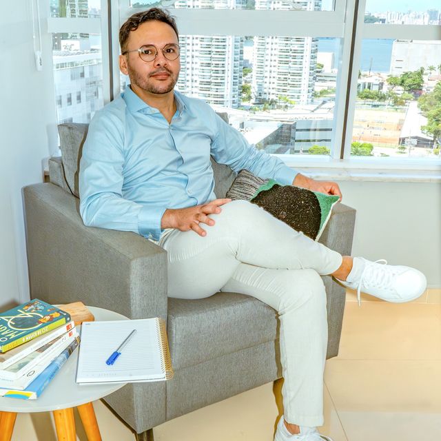 Roberlan Matos, Psicólogo Vitória