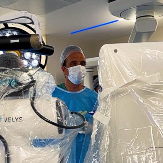 Edgard Dos Santos Pereira Júnior, Ortopedista - Traumatologista São Paulo