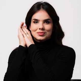 Ampliar imagem: Fernanda Avila Rocha, Cirurgião da mão São Paulo