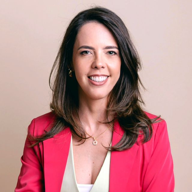 Viviane Cristina Arruda, Cirurgião vascular Campinas
