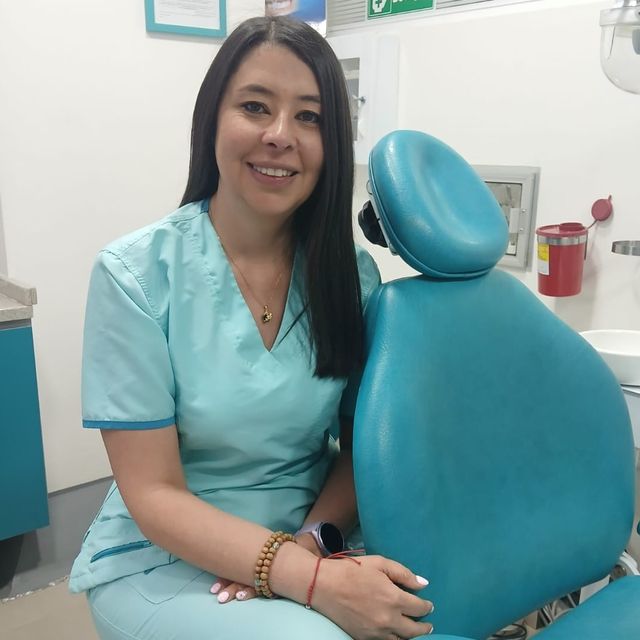 Sandra Milena Castellar Figueroa, Odontólogo Cajicá