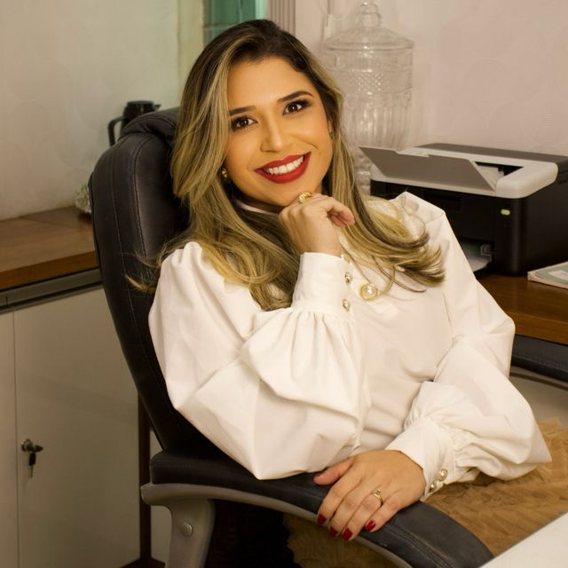 Lais Cordeiro, Endocrinologista Nanuque