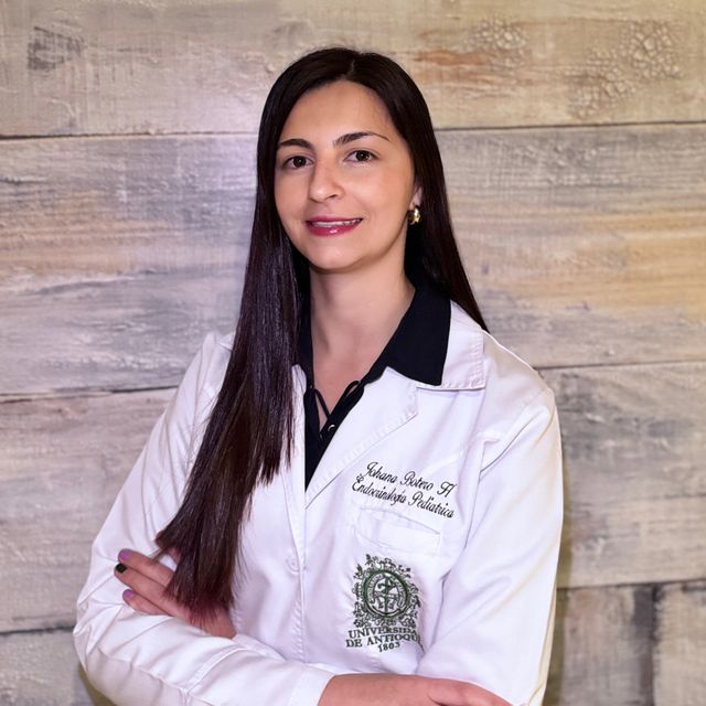 Johana Botero, Endocrinólogo pediátrico Bogotá