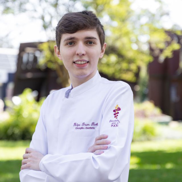 Felipe Brum Roth, Dentista Porto Alegre