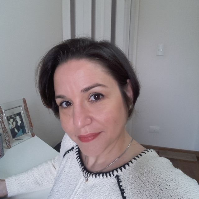 Cristiane Menezes, Psicólogo Americana