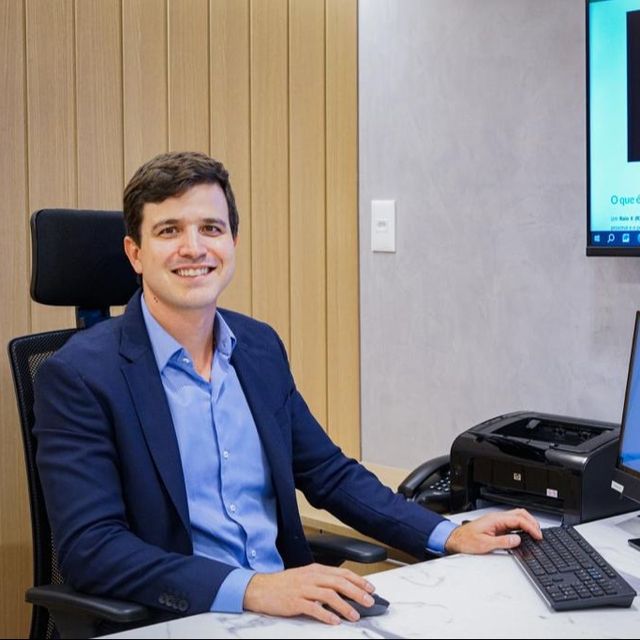 Humberto Dias Carvalho, Ortopedista - Traumatologista Brasília