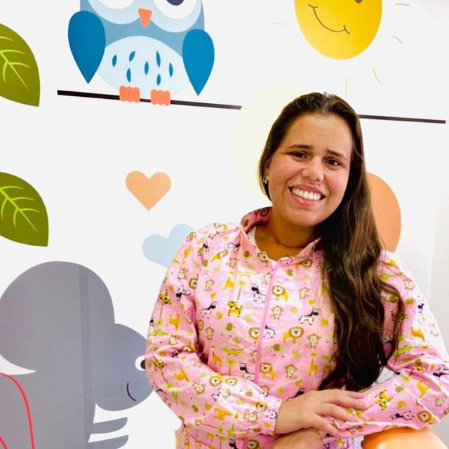 Thais Franco Peçanha, Dentista São Gonçalo