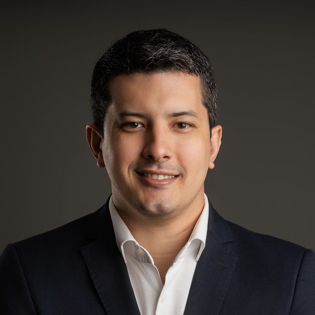 Rodrigo Coelho de Carvalho, Urologista Vitória