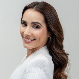 Isabella Sá, Dermatologista Recife