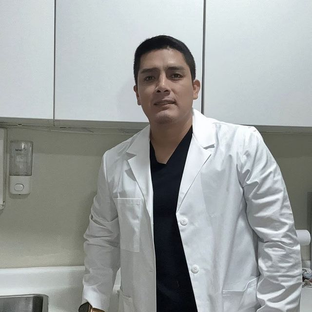 Juan Manuel Pérez Castañeda , Dentista Comas