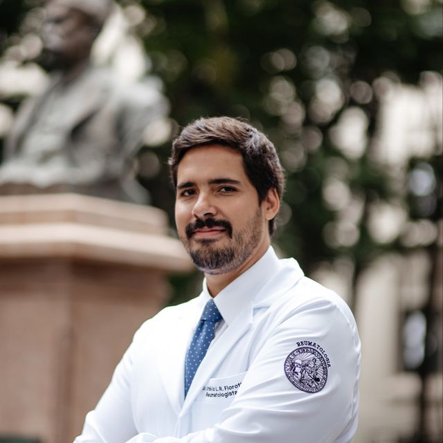 Otávio Lopes Ribeiro Fiorotto, Reumatologista São Paulo